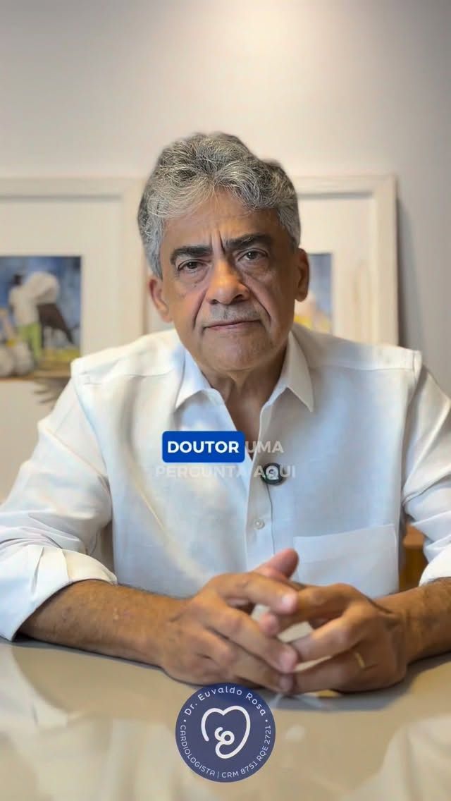 🚨 “Diabetes pode tirar sua visão?”

Essa foi a pergunta da Dona Raimunda, 55 anos, diabética há 4 anos.

E a resposta é clara: todo paciente diabético precisa se preocupar com a visão.

O Diabetes Mellitus é uma das principais causas de cegueira evitável — e muitas vezes começa sem sintomas.

Controle a glicemia.
Examine a retina.
Não espere a visão embaçar.

👁️ Sua visão não avisa quando está em risco. 

#cegueiraedianebetes #retinopatiadiabetica #diabeteseaprincioalcausadecegueirareversivel #avaliacaooftamologicanodiabetico #cegueiraediabetes