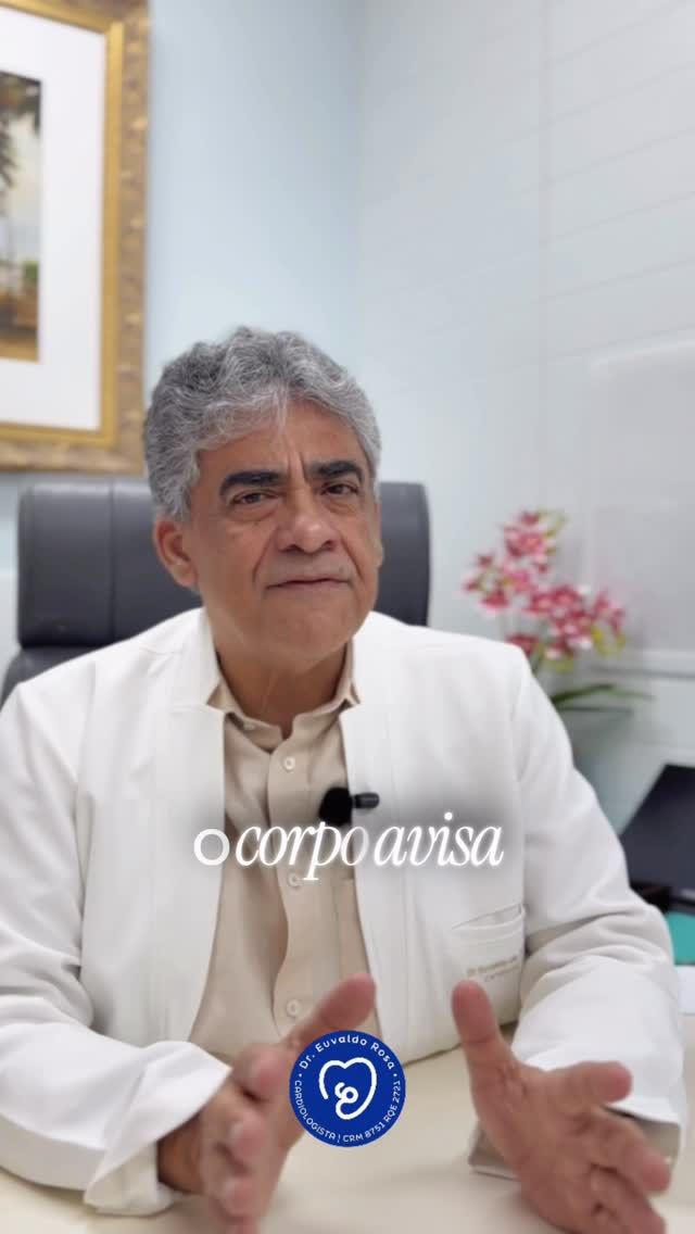 Nem sempre o coração avisa de forma silenciosa. Muitas vezes, ele dá sinais que acabamos deixando para depois.

Falta de ar sem explicação, dor ou pressão no peito, palpitações e episódios de desmaio podem ser alertas importantes, principalmente para quem possui fatores de risco cardiovasculares.

Embora nem toda morte súbita apresente sintomas prévios, em muitos casos o corpo já vinha tentando chamar atenção. Reconhecer esses sinais e buscar avaliação médica no momento certo pode fazer toda a diferença.

Ouvir o seu corpo não é excesso de preocupação. É cuidado com a vida.

#Cardiologia #SaudeDoCoracao #Prevencao #QualidadeDeVida #Saude