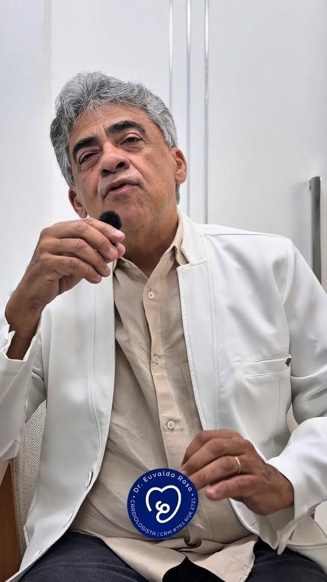 Você vive cansado, com dores no corpo, dificuldade para emagrecer, sono ruim ou sensação constante de indisposição? 👀

Muitas vezes, esses sinais podem estar relacionados à inflamação de baixo grau — um processo silencioso que pode permanecer no organismo por muito tempo e estar ligado ao desenvolvimento de diversas doenças.

No vídeo de hoje, o Dr. Valdo Rosa fala sobre por que a inflamação de baixo grau vem sendo considerada um novo alvo terapêutico e como olhar para a causa, e não apenas para os sintomas, pode transformar a saúde e a qualidade de vida. ✨

Seu corpo dá sinais. Escutar esses sinais é o primeiro passo para cuidar da sua saúde de forma integral. 💙

#Inflamação #SaúdeIntegral #QualidadeDeVida #MedicinaPreventiva #BemEstar Saúde InflamaçãoDeBaixoGrau Longevidade VidaSaudável CuidadosComASaúde